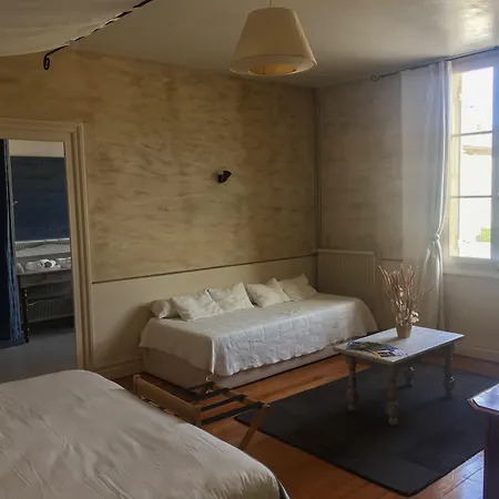 Bed & Breakfast Les Gues Rivieres 3*