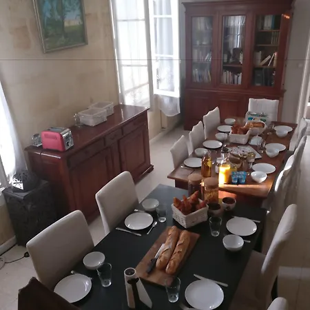 Les Gues Rivieres فندق مبيت وإفطار Pujols (Gironde)