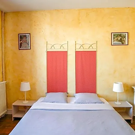 Les Gues Rivieres Bed & Breakfast 3*