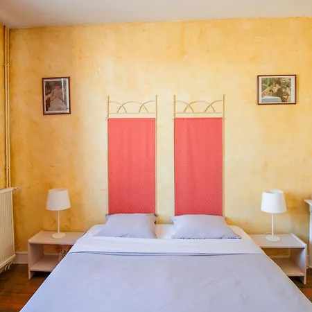 Les Gues Rivieres Bed and Breakfast 3*