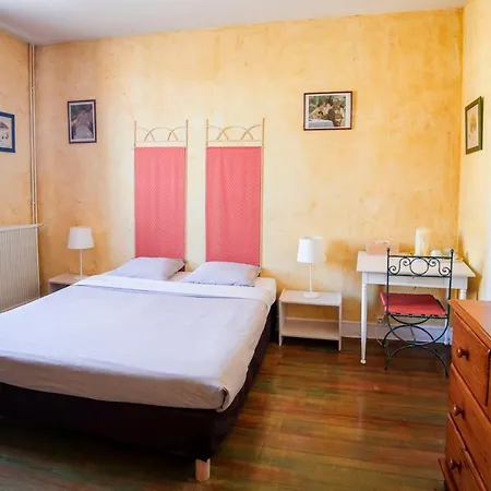 فندق مبيت وإفطار Les Gues Rivieres 3*