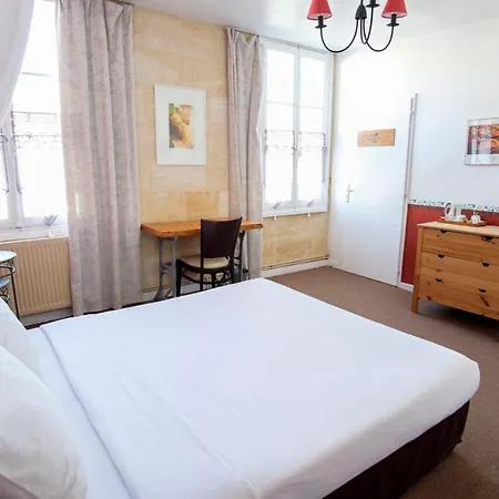 Les Gues Rivieres 3*